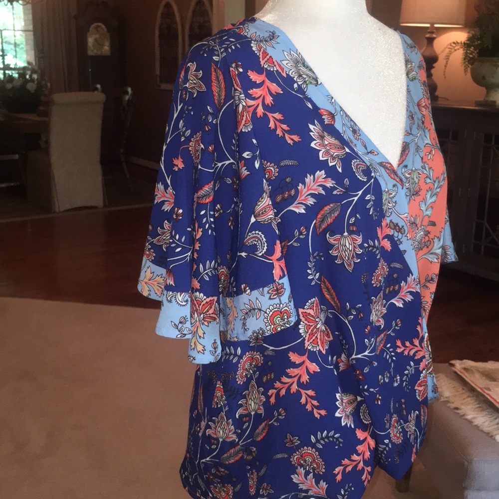 Umgee top in Size Small - Picture 3 of 12